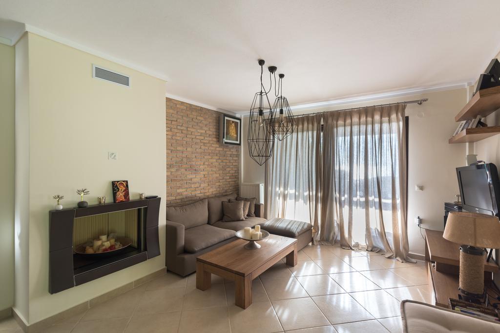 Elani Villa Dieci By Luxlikehome Siviri Room photo